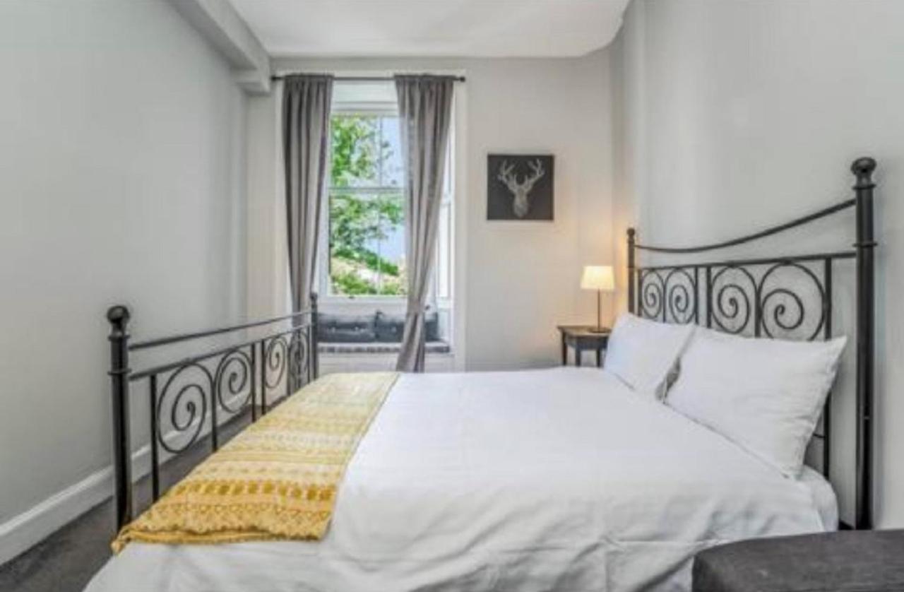 Spacious & Comfortable 3 Bedroom Apartment - Near City Centre - Free Parking Available - Sleeps Up To 5 Guests Edinburgh Eksteriør bilde