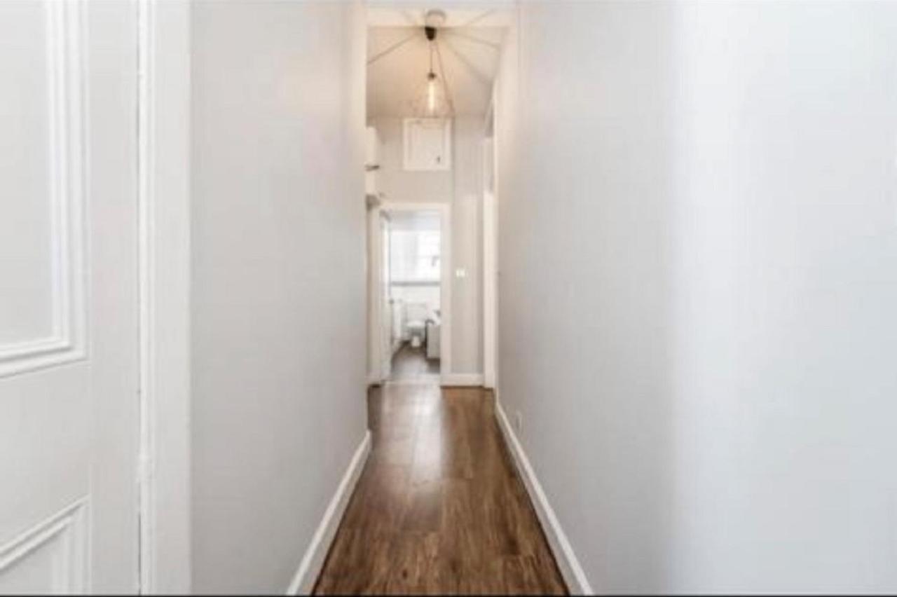 Spacious & Comfortable 3 Bedroom Apartment - Near City Centre - Free Parking Available - Sleeps Up To 5 Guests Edinburgh Eksteriør bilde